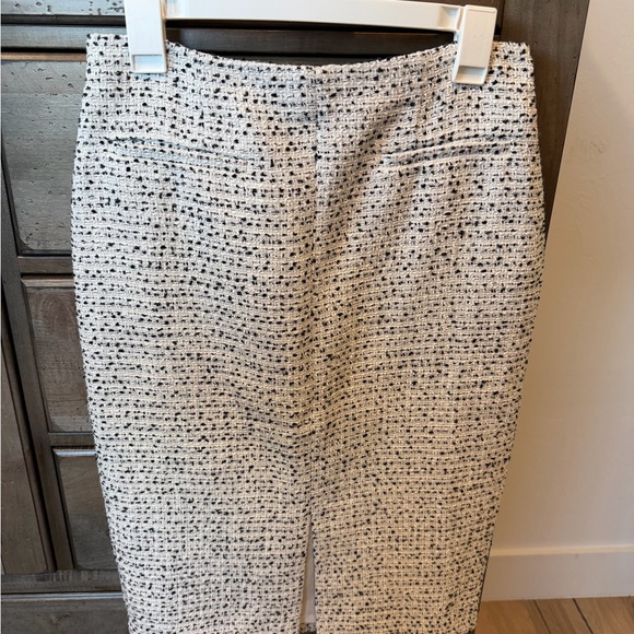 Ann Taylor Black and White Tweed Pencil Skirt - Picture 1 of 4